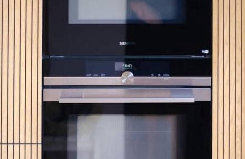 Jordaan Apartment | Sunny 2 Bd Apartment in the heart of the Jordaan