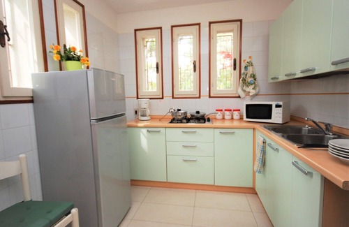 Lignano Pineta Villa | Sunny beachside family villa with private garden close to the beach