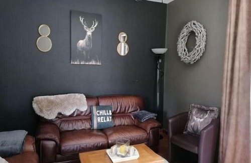 Frahan House | Sunny Garden Cottage, Alle