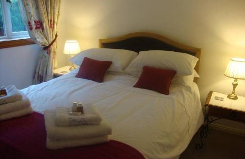 Craigleith House | Sunny House with views to Edinburgh Skyline