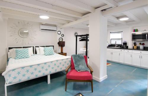 Arroyo City Apartment | Sunny, Waterfront Rio Hondo Studio with Shared Perks