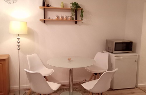 Altstadt Apartment | Sunnyside I in the heart of the city with south-facing balcony and parking space