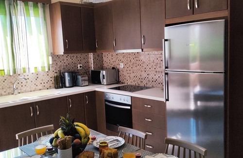 Monopari House | Sunrise Residence