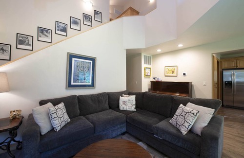 Sun Valley House | Sunrise Retreat In Sun Valley
