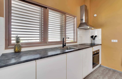 Belnem Apartment | Sunset Breeze Penthouse with a View Towards the Sea
