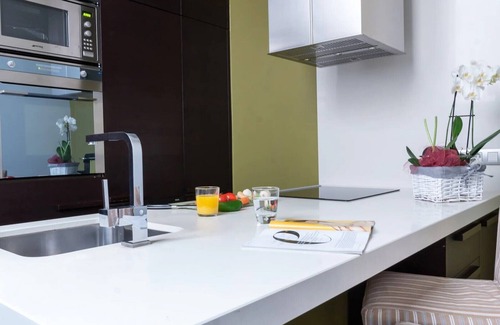 Dreta de l'Eixample Apartment | Sunset: Elegant 2BR/2BA in the Heart of Central Barcelona, Dreta de l'Eixample