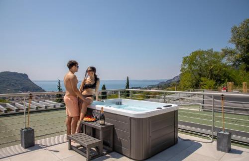 Garda Cabin | Sunset Lodge - ENJOY HOLIDAY