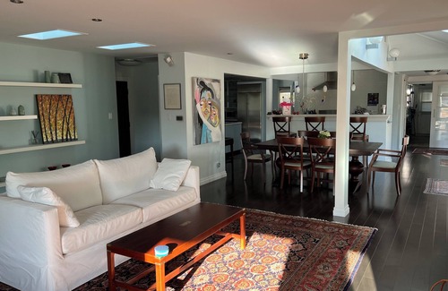 Healdsburg House | Sunset Magazine Meets Healdsburg - Foodies & Wine Lovers
