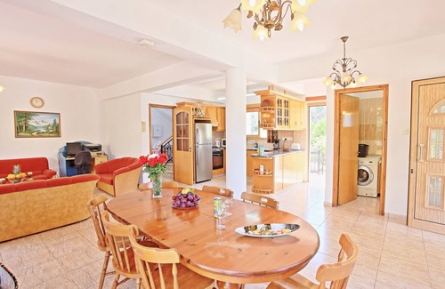 Nea Dimmata Villa | Sunset views, large pool, familiar to mobility difficulties