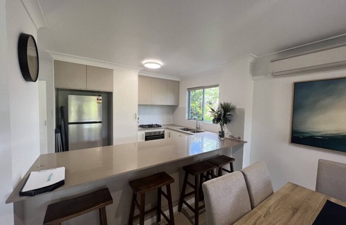 Hamilton Island House | Sunset Waters 19 Hamilton Island - golf buggy and transfers