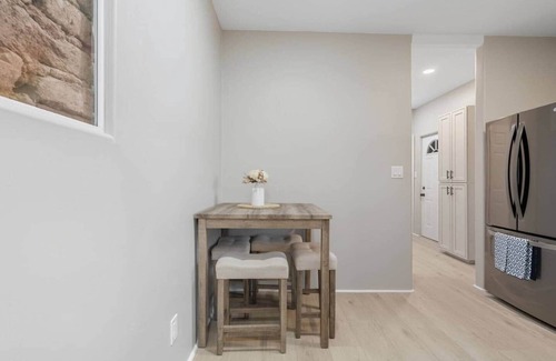 Armory Park Apartment | Sunsets at Historic Armory Park - Downtown