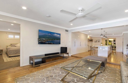 Woy Woy House | Sunshine Retreat @ Woy Woy