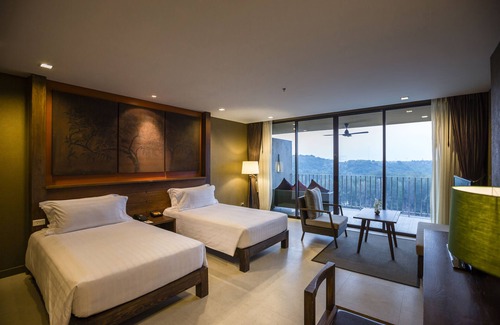 Nai Harn Hotel | SUNSURI PHUKET, Nai Harn Beach