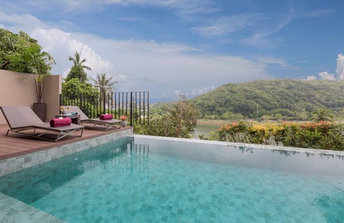 Nai Harn Hotel | Sunsuri Villas