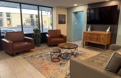 Great Falls Hotel | Super 8 by Wyndham Great Falls City Center