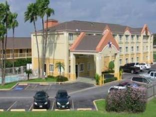 Harlingen Hotel | Super 8 by Wyndham Harlingen TX