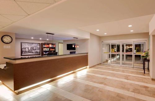 Kapuskasing Hotel | Super 8 by Wyndham Kapuskasing