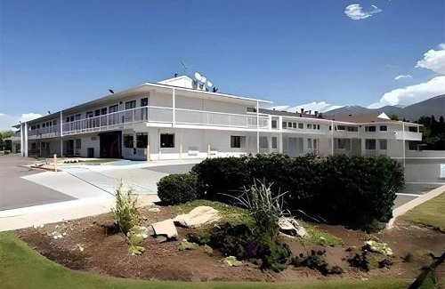 Woods Cross Hotel | Super 8 by Wyndham Woods Cross - Salt Lake City North