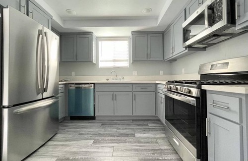 Boyle Heights House | Super cozy 1 bedroom with a private bathroom available in quiet neighborhood