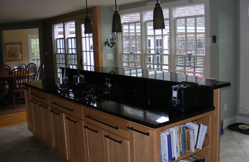 Little Compton House | Superb Location on Quiet Laneway. Just lowered June & September rates!