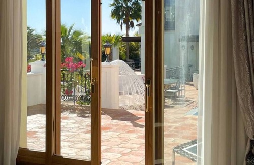 New Golden Mile Villa | Superb Mansion of 13 bedrooms, stunning garden and impressive views!