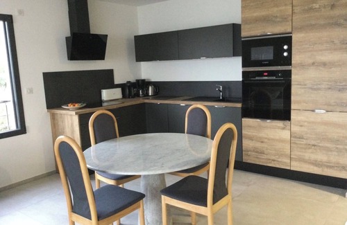 Pietrosella Apartment | Superb T3 seafront apartment in Ajaccio bay