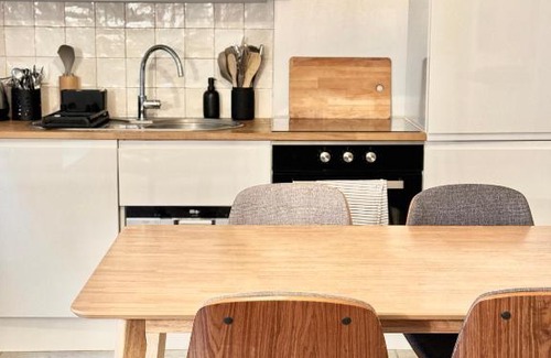 Quartier de Rochechouart Apartment | Superbe loft Pigalle/Opéra