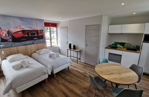 Malicorne-sur-Sarthe Apartment | suprtior studio 2 pers