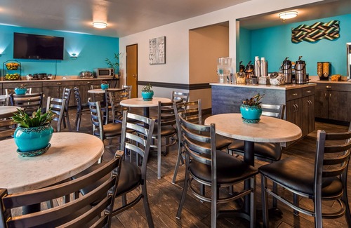 Post Falls Hotel | SureStay Plus Hotel by Best Western Post Falls
