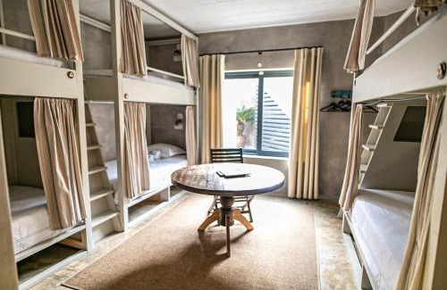 Ferrel Hotel | Surfers Lodge Peniche