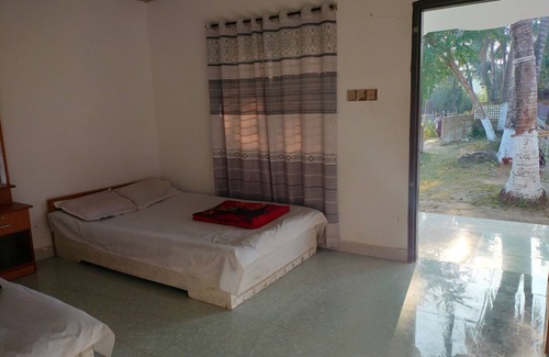Saint Martin's Island Resort | Surjasto Resort