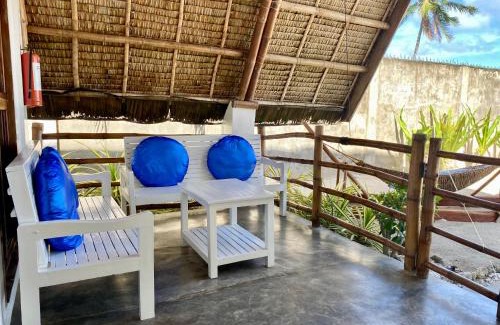 Aborlan Bed & Breakfast | Surya Beach Resort Palawan