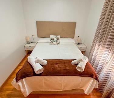 San Lorenzo Apartment | "Susurros de la Piedra Escrita"