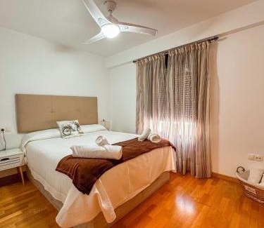 San Lorenzo Apartment | "Susurros de la Piedra Escrita"