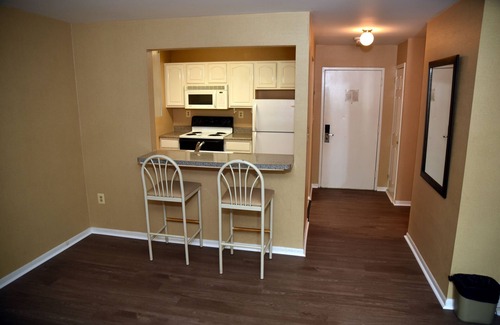 Linden Hotel | Swan Motel