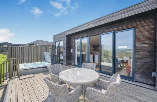 Lewes Resort | Swanborough Lakes Luxury Lodges