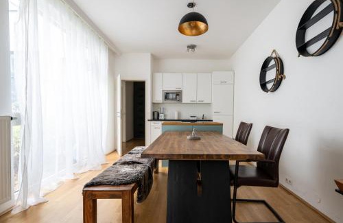 Mariahilf Apartment | Sweet Home Vienna Townhouse