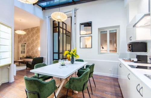 Faubourg-du-Roule Apartment | Sweett - Artois Haussman