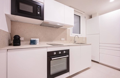 Esquerra de l'Eixample Apartment | Sweett | Gran Via 101