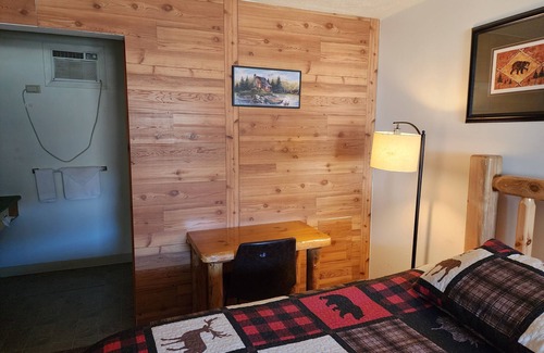 Ohiopyle Hotel | Swimmers | 1BR,1BA, Cabinesque Hotel in Ohiopyle