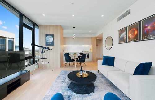 Sydney Central Business District Apartment | Sydney Luxe Observatory Home | City, Pool & Gym