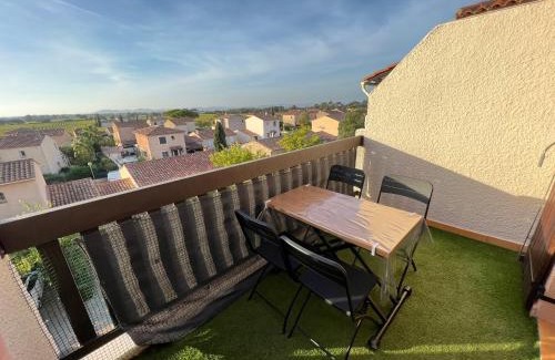 La Londe-les-Maures Apartment | T2 cabine La Londe les Maures 4 personnes magnifique vue mer