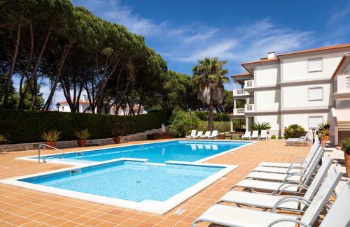 Praia del Rei Apartment | T2 espaçoso Praia Del Rey, Óbidos piscina comum, Caravelas
