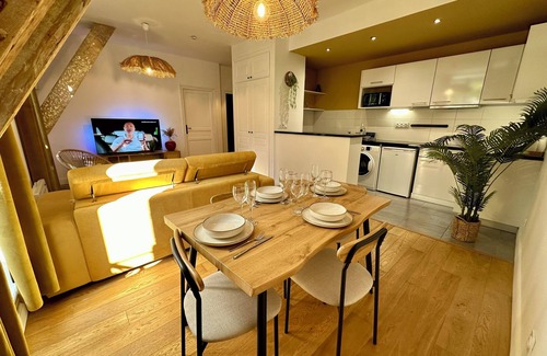 Centre Historique Apartment | T2 "Mediterranean" apartment in the center of Narbonne