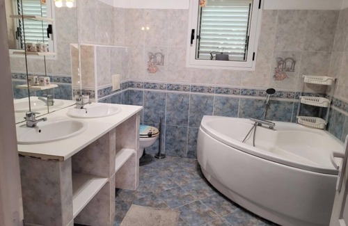 Sartene Apartment | T3 fully equipped in quiet villa 5 min walk from town center