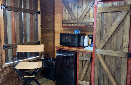 Cache Cabin | Take a Hike Cabin Explore the Wichita Mountains, Handicap king bed, sleeps 2