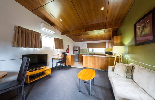 Smithton Hotel | Tall Timbers Tasmania