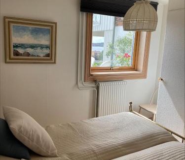 Fjallbacka Apartment | Tallgatan Garden