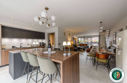 Talloires-Montmin Apartment | TALLOIRES- Le Grand Elegant★, Apt de Prestige