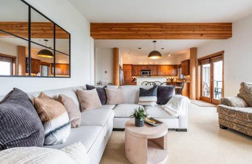 Nordic Estates House | Taluswood Ridge by Outpost Whistler
